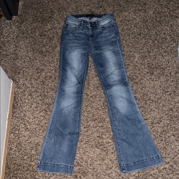 Judy Blue Light Blue Flare Jeans - Picture 1 of 3
